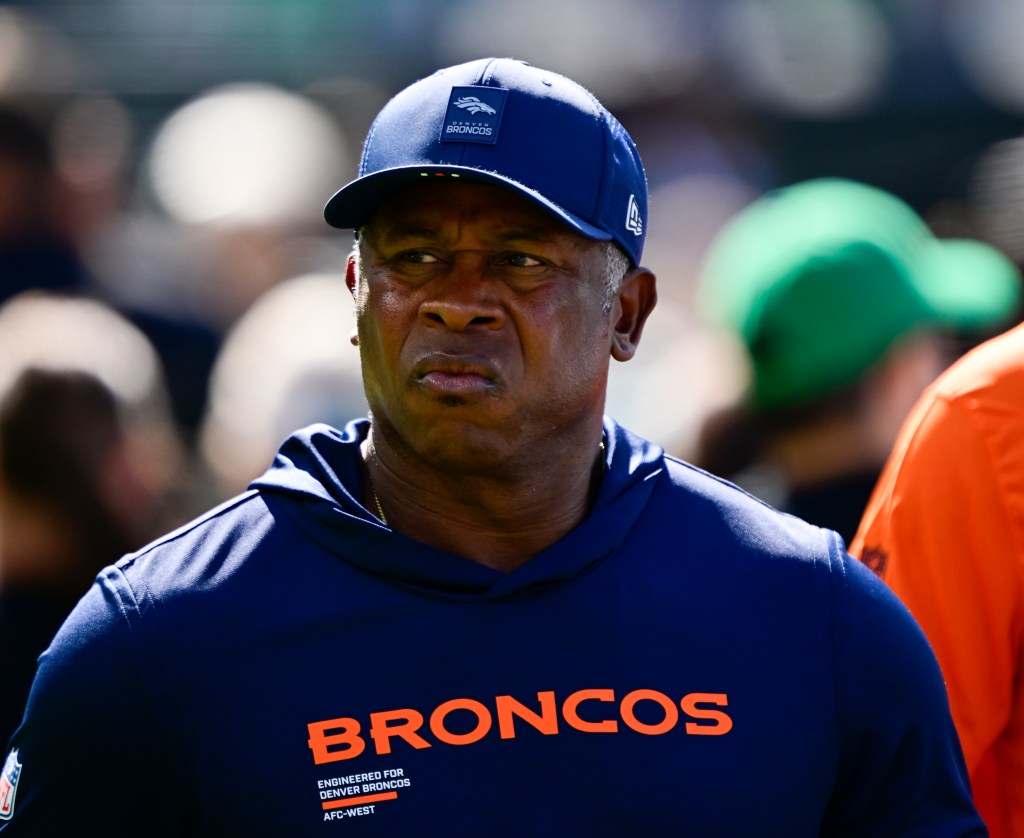 Denver Broncos DC Vance Joseph set to interview with Baltimore, source says